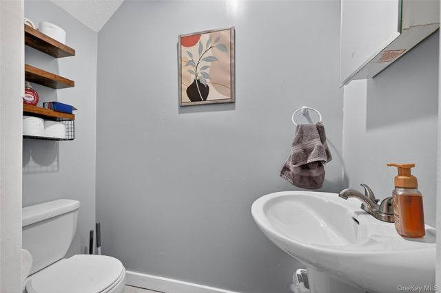 21 Nevins Street, Ellenville, NY 12428