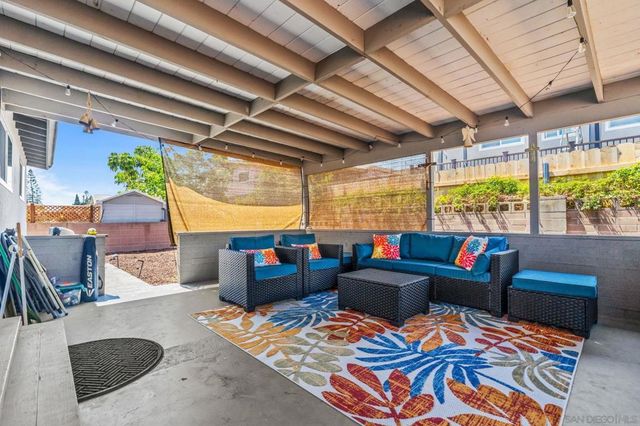 3023 E 10Th Street, National City, CA 91950
