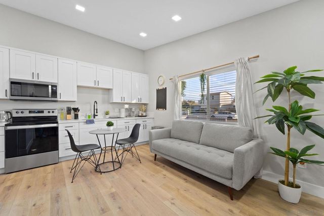 3023 E 10Th Street, National City, CA 91950