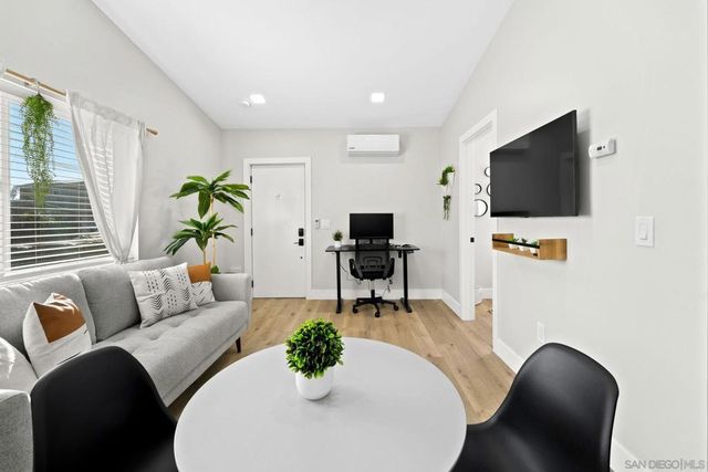 3023 E 10Th Street, National City, CA 91950