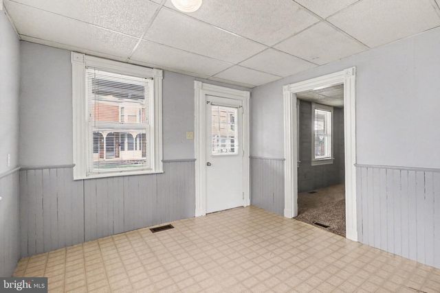 32 N MAIN ST, Dover, PA 17315