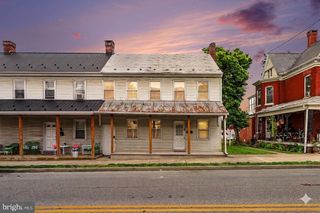 32 N MAIN ST, Dover, PA 17315