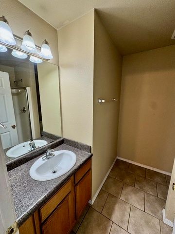 1583 N Evening Shade Drive, Fayetteville, AR 72703