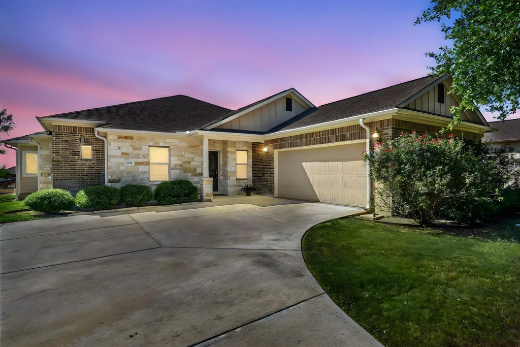 104 Estrella LN, Bertram, TX 78605