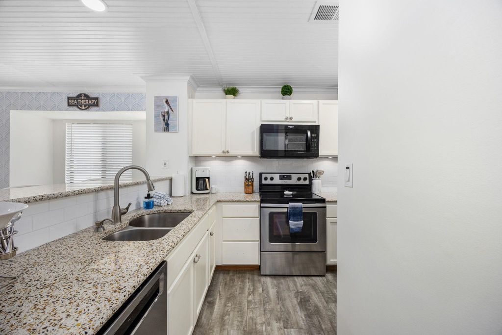 209 75th Ave N Unit 10, Myrtle Beach, SC 29572 — photo 5
