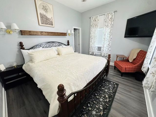 2510 W MAIN STREET Unit A, Tampa, FL 33607