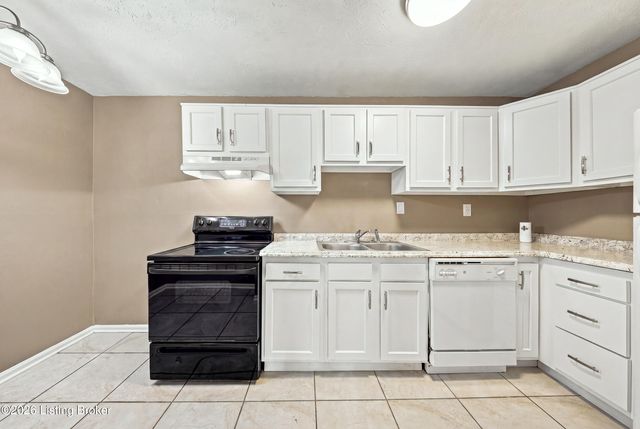 726 Zorn Ave APT 13, Louisville, KY 40206
