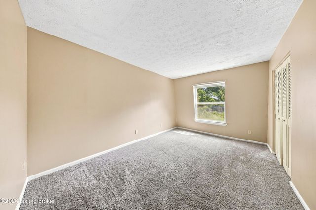 726 Zorn Ave APT 13, Louisville, KY 40206