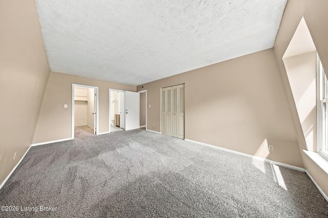 726 Zorn Ave APT 13, Louisville, KY 40206