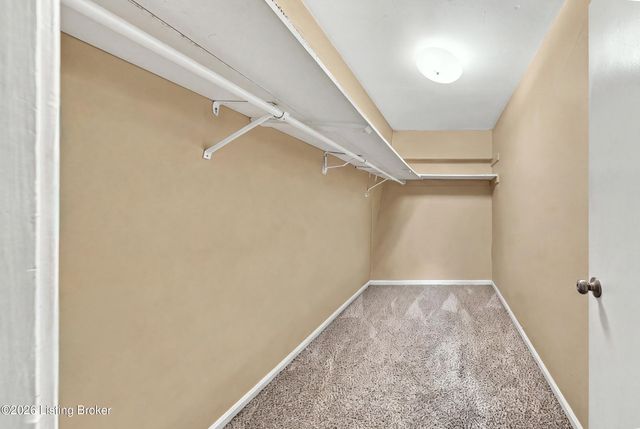 726 Zorn Ave APT 13, Louisville, KY 40206