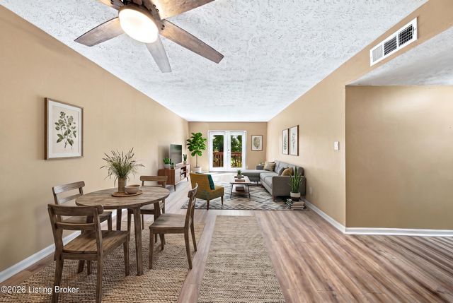 726 Zorn Ave APT 13, Louisville, KY 40206