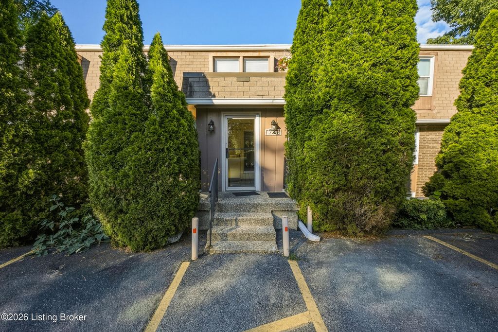 726 Zorn Ave APT 13, Louisville, KY 40206