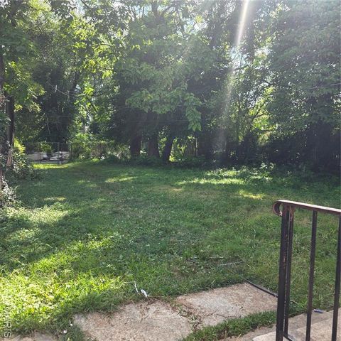 5344 Northland Ave, St Louis, MO 63112