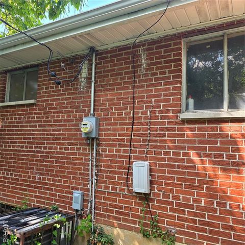 5344 Northland Ave, St Louis, MO 63112