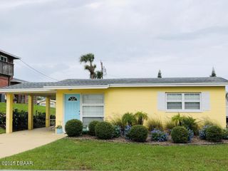 828 26th Avenue E, New Smyrna Beach, FL 32169