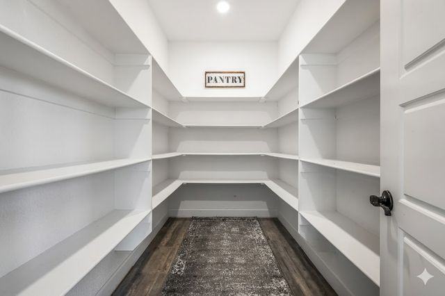 931 Red Maple Street, Centerton, AR 72719