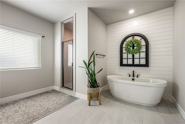 931 Red Maple Street, Centerton, AR 72719