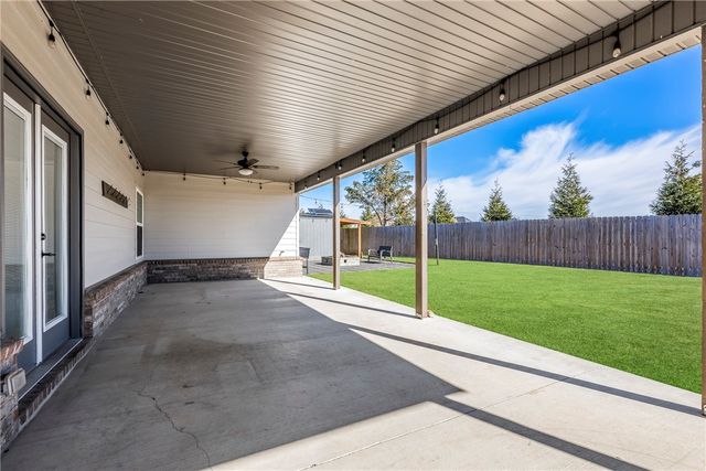 931 Red Maple Street, Centerton, AR 72719