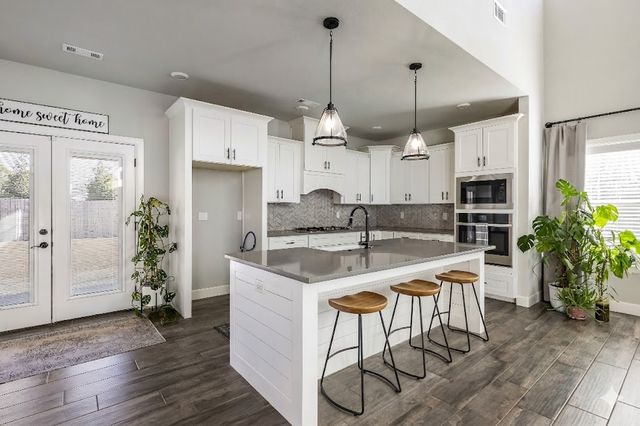 931 Red Maple Street, Centerton, AR 72719