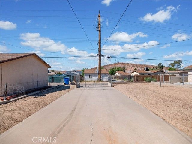 661 W Buena Vista, Barstow, CA 92311
