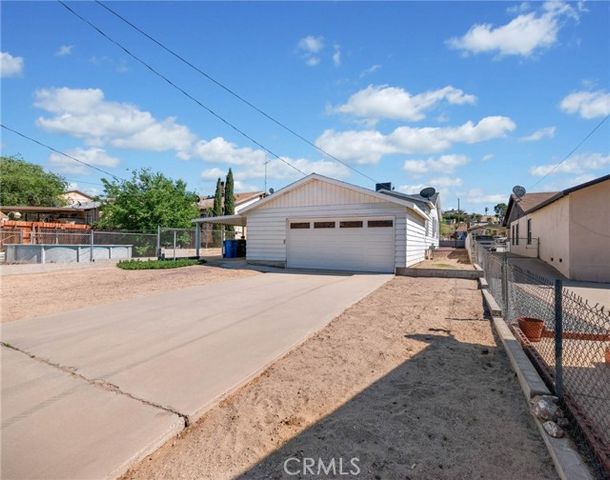 661 W Buena Vista, Barstow, CA 92311