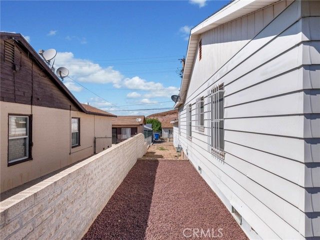 661 W Buena Vista, Barstow, CA 92311