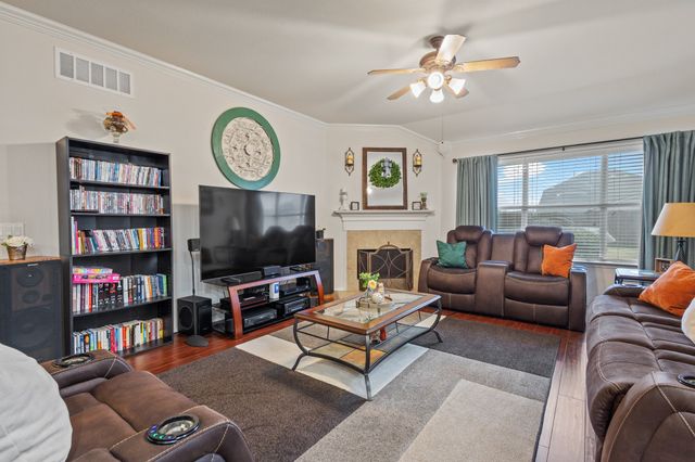 1014 Tabasco Trail, Arlington, TX 76002