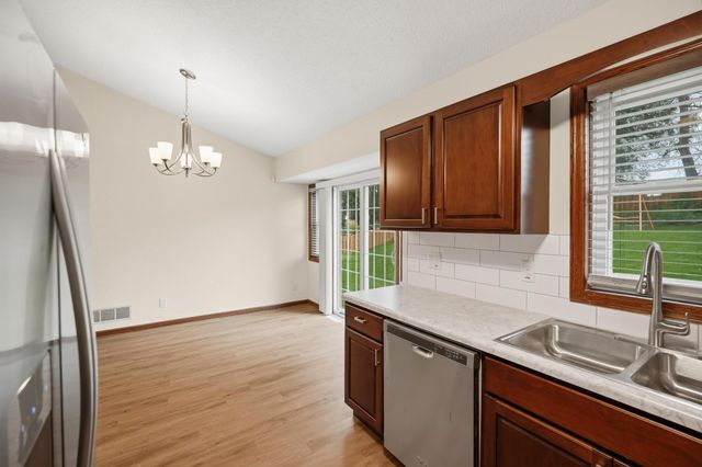 9179 Janero Avenue S, Cottage Grove, MN 55016