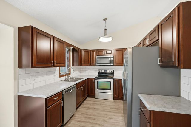 9179 Janero Avenue S, Cottage Grove, MN 55016