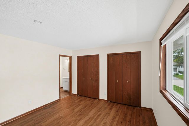9179 Janero Avenue S, Cottage Grove, MN 55016