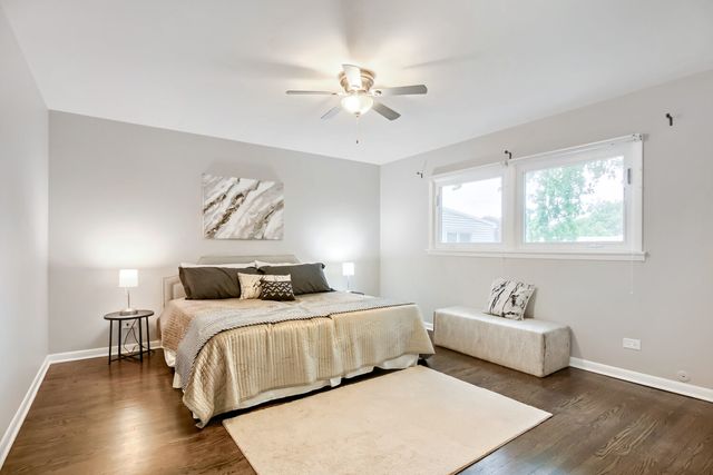 10112 S Kostner Avenue, Oak Lawn, IL 60453