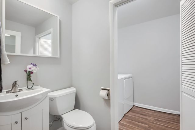 10112 S Kostner Avenue, Oak Lawn, IL 60453