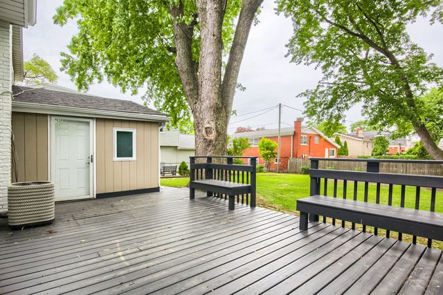 10112 S Kostner Avenue, Oak Lawn, IL 60453