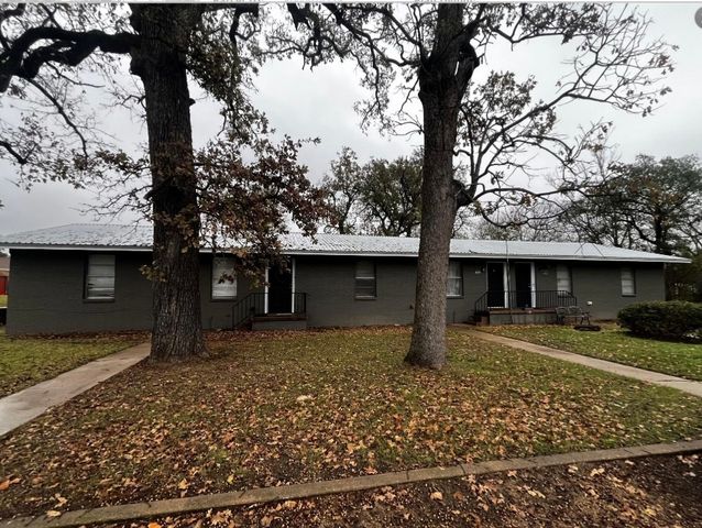 622 N Main Street, Grand Saline, TX 75140