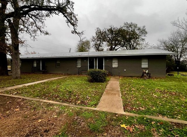 622 N Main Street, Grand Saline, TX 75140