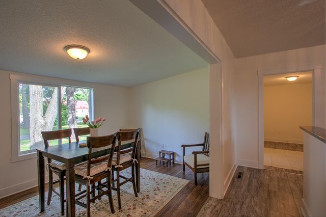 1414 Main Street NW, Elk River, MN 55330