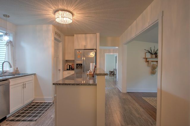 1414 Main Street NW, Elk River, MN 55330