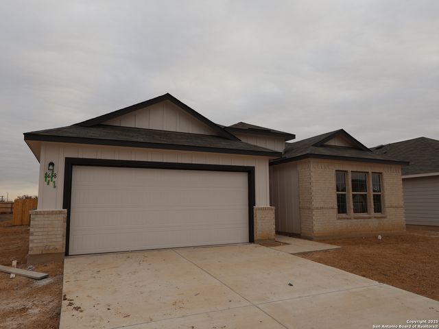 8658 Rucker Pond Trail, San Antonio, TX 78252