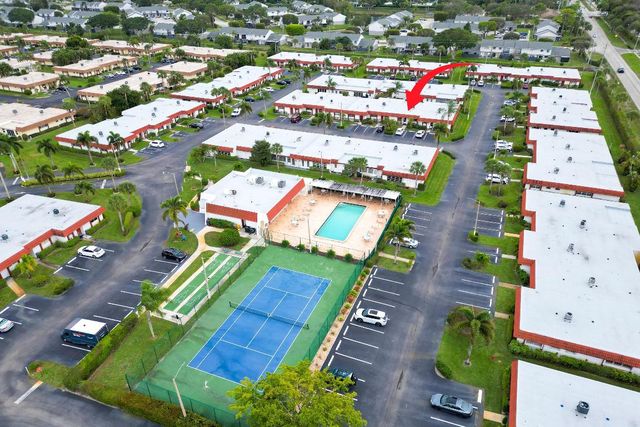 5800 Fernley Drive W 18, West Palm Beach, FL 33415