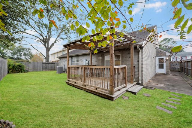 10138 Prospect Hill Drive, Houston, TX 77064