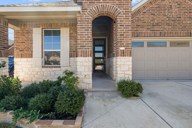 1120 Bear Track LOOP, Georgetown, TX 78628
