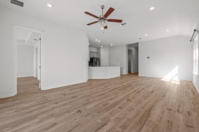 1120 Bear Track LOOP, Georgetown, TX 78628