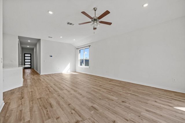 1120 Bear Track LOOP, Georgetown, TX 78628