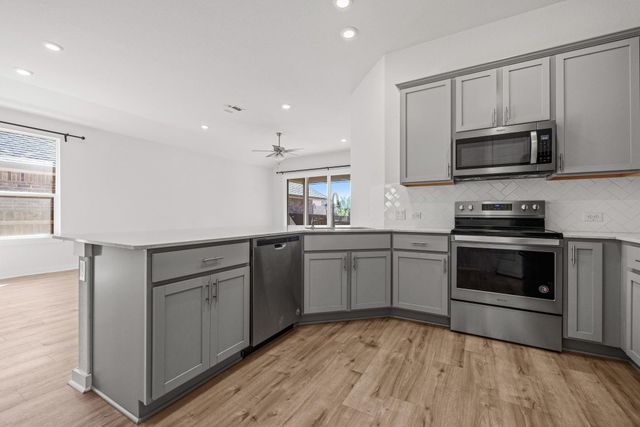 1120 Bear Track LOOP, Georgetown, TX 78628