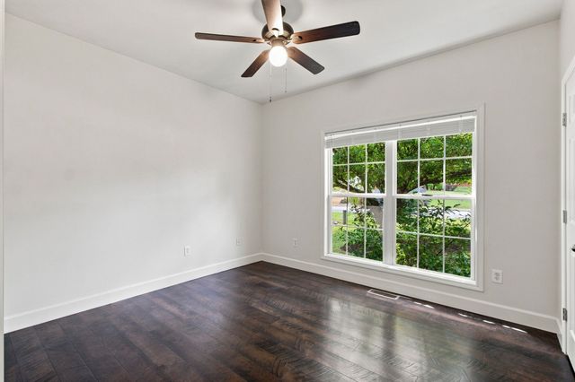 4011 Kristen St, Spring Hill, TN 37174