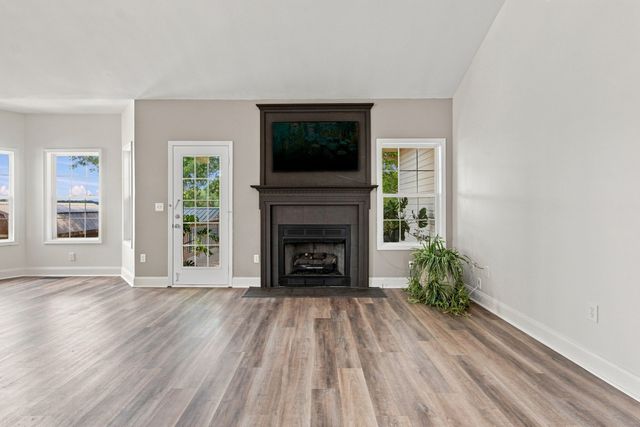 4011 Kristen St, Spring Hill, TN 37174