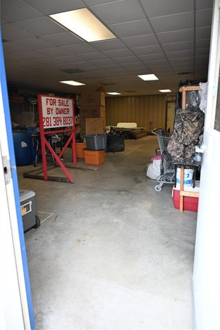 224 E Main Street, Clute, TX 77531