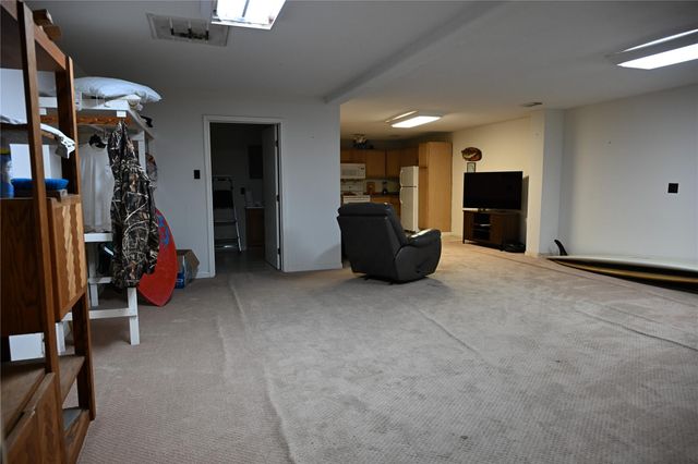 224 E Main Street, Clute, TX 77531
