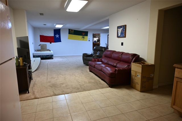 224 E Main Street, Clute, TX 77531