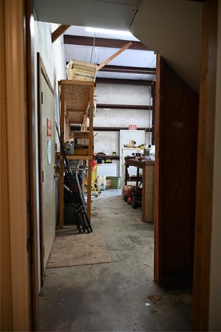 224 E Main Street, Clute, TX 77531